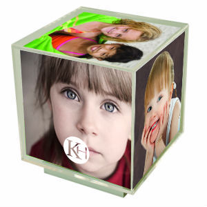 Spinning Photo Frame Holds Five 3.5"x 3.5" Photos