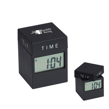 4-in-1 Twist Clock designed by MoMA
