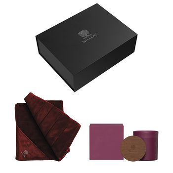 *NEW* Stay at Home Gift Set: 51" x 71" Ultra-Soft Polyester Fur Blanket and Vanilla-Scented, Chemical-Free Wax Candle in a Sleek, Sturdy Gift Box with Magnetic Flap Closure