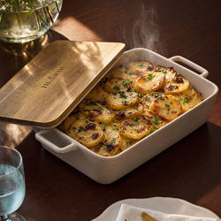 *NEW* Stoneware Casserole Dish with Wood Lid